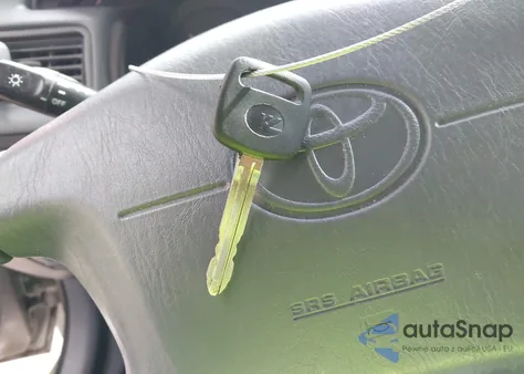 2000 Toyota Camry Ce from USA, damaged, VIN 4T1BG22K1YU638286